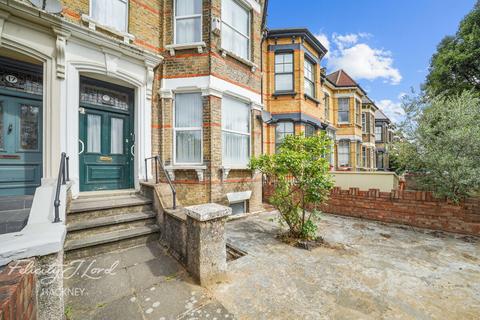 4 bedroom terraced house for sale, Mildenhall Road, London E5