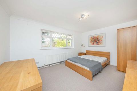 undefined, King Charles Road, Surbiton KT5