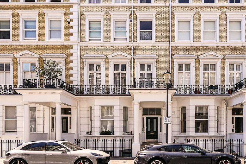 Apartment in London - View 5