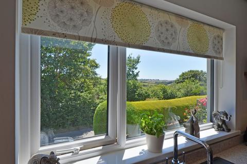 Penmullin School Hill, Shortlanesend, Truro, TR4 9DU