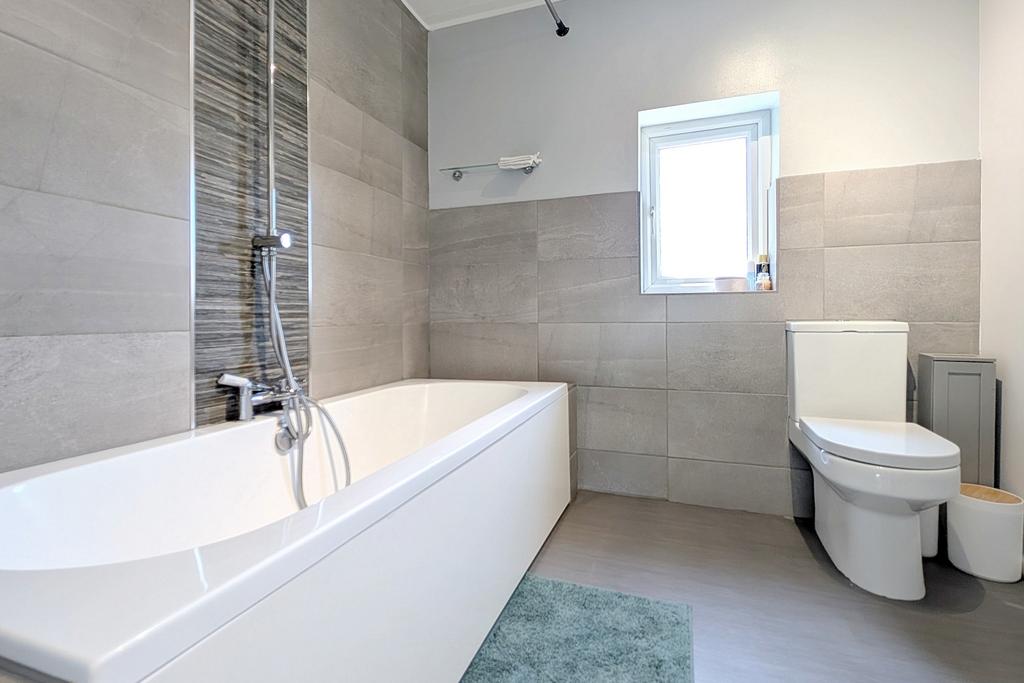 Pxl 20250711 105639694