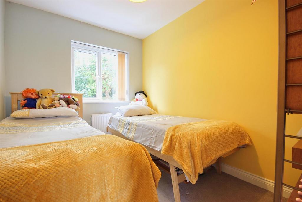 Bedroom 4 (rear)