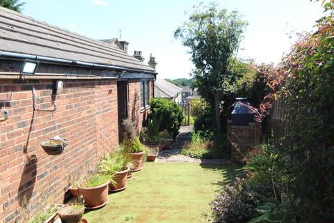 3 bedroom semi-detached house for sale, Shire Close, Bradford, BD6