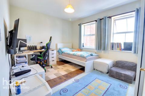 3 bedroom apartment for sale, Stokesay Walk, Nottingham