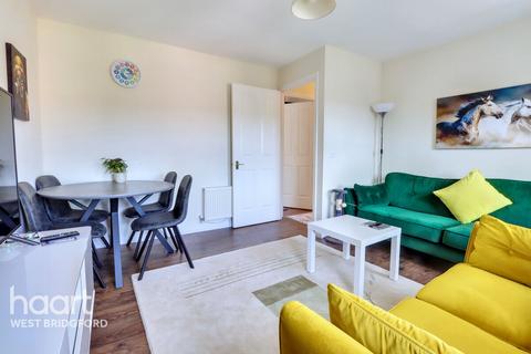 3 bedroom apartment for sale, Stokesay Walk, Nottingham