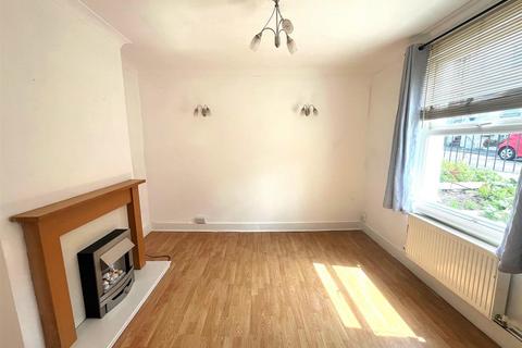 9 East Cliff, Folkestone, CT19 6BU