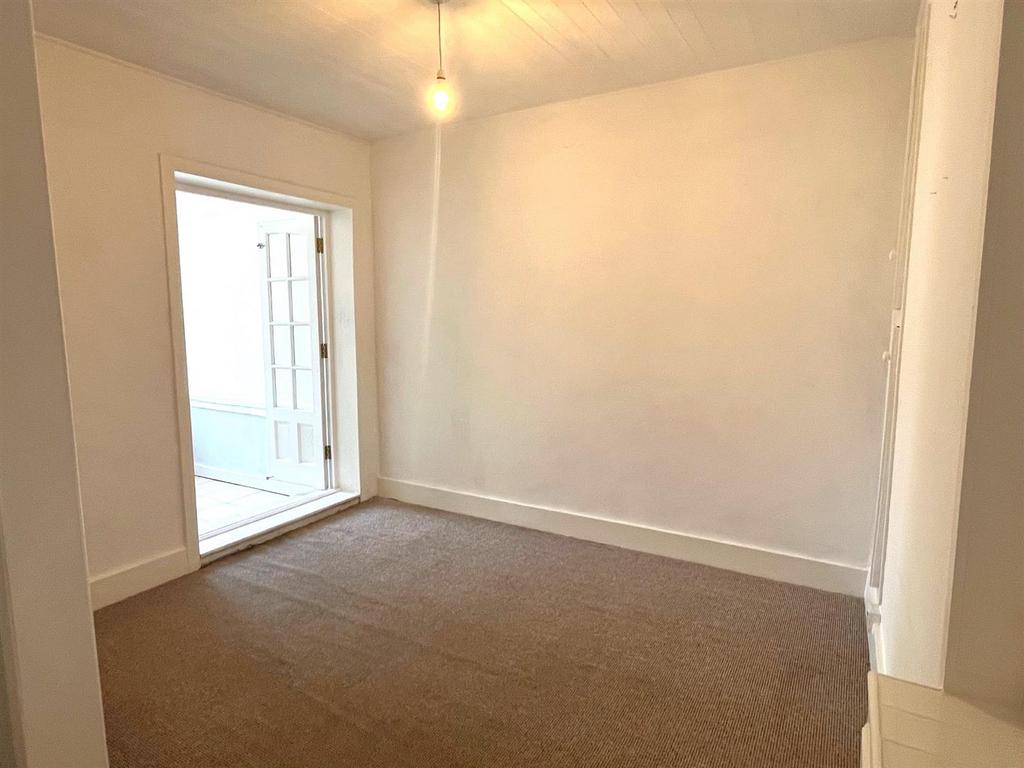 Dining room.jpg