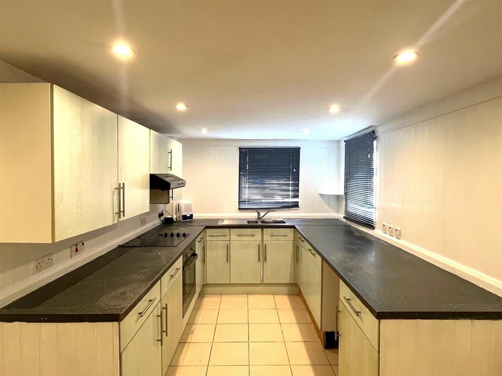 Kitchen.jpg