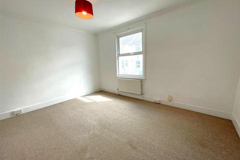 9 East Cliff, Folkestone, CT19 6BU