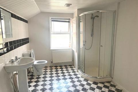 9 East Cliff, Folkestone, CT19 6BU
