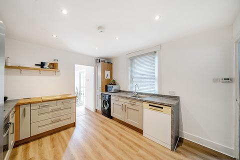 389 Limpsfield Road, Warlingham, CR6 9HA