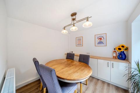 389 Limpsfield Road, Warlingham, CR6 9HA