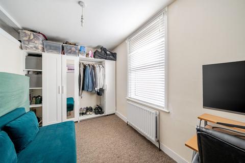 389 Limpsfield Road, Warlingham, CR6 9HA