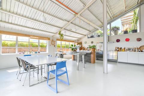 5 bedroom penthouse for sale, Wotton Road, Gladstone Park, NW2