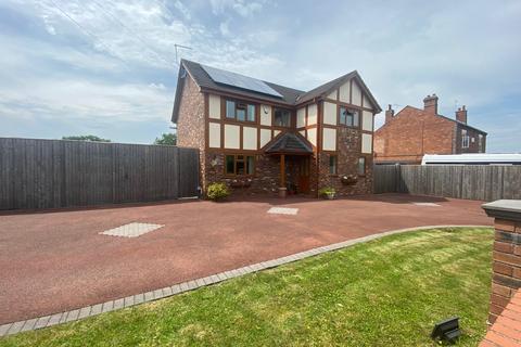 4 bedroom detached house for sale, Broughton Road, Crewe