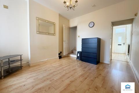 2 bedroom terraced house to rent, Bosworth Street, Leicester LE3