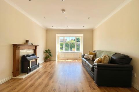 undefined, 2 Mayfield Gardens, Milnathort, KY13