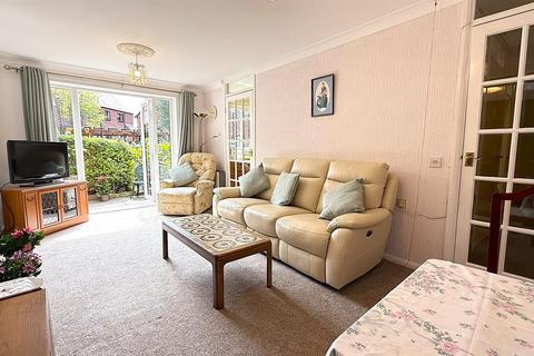 undefined, Grosvenor Court, Kings Norton B38