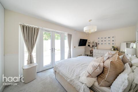 2 bedroom apartment for sale, Foxley Lane, Purley