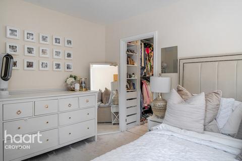 2 bedroom apartment for sale, Foxley Lane, Purley