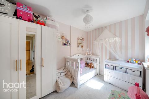 2 bedroom apartment for sale, Foxley Lane, Purley