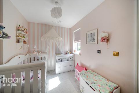 2 bedroom apartment for sale, Foxley Lane, Purley