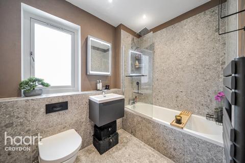 2 bedroom apartment for sale, Foxley Lane, Purley