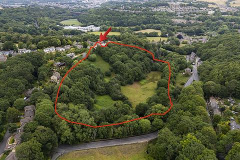 4 bedroom character property for sale, Butternab Road, Huddersfield HD4