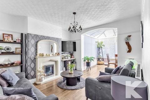 3 bedroom semi-detached house for sale, 552 Broadway, Chadderton, Oldham, OL9 9NH