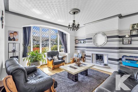 3 bedroom semi-detached house for sale, 552 Broadway, Chadderton, Oldham, OL9 9NH