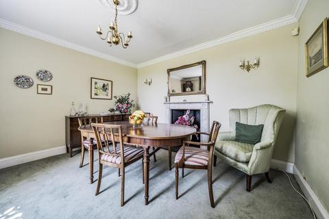undefined, Lashlake, Thame