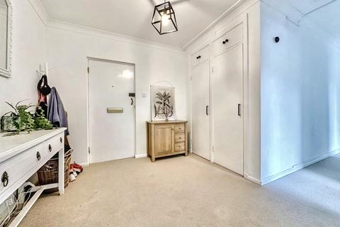 2 bedroom flat for sale, Branksome Park