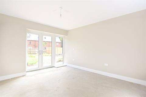 undefined, Regents Gate, Cornwalls Meadow, Buckingham, Buckinghamshire, MK18