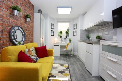 undefined, King Street, Luton