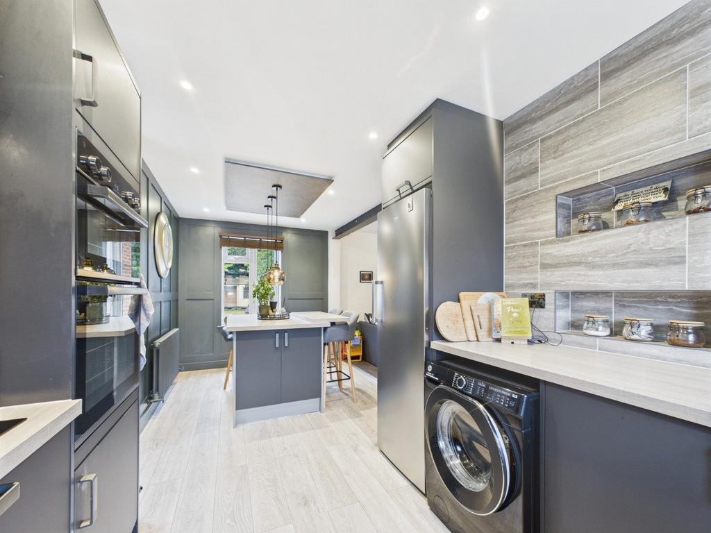 Kitchen/Breakfast Area