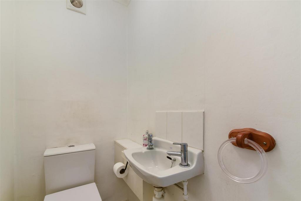 LAUREL ROAD, 4 A-17.jpg