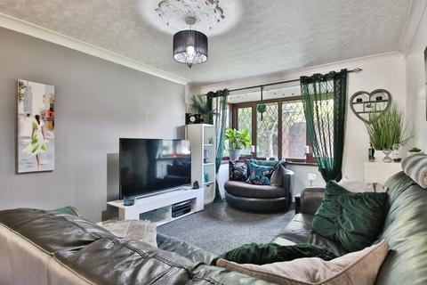 4 bedroom detached house for sale, Winscar Croft, Hull, East Riding Of Yorkshire, HU8 9XG