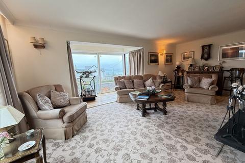 5 bedroom detached house for sale, Gwelfor Estate, Cemaes Bay, Anglesey, LL67