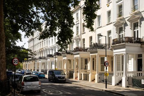 3 bedroom apartment for sale, St. Stephens Gardens, London W2