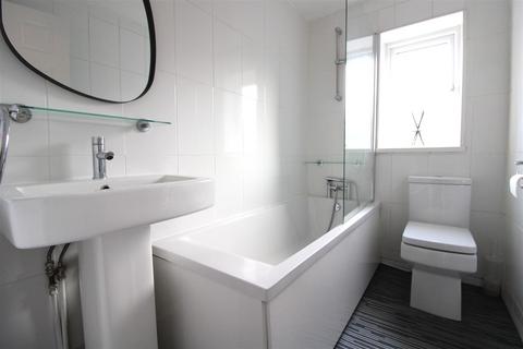 2 bedroom end of terrace house for sale, Byron Court, Newcastle Upon Tyne NE16