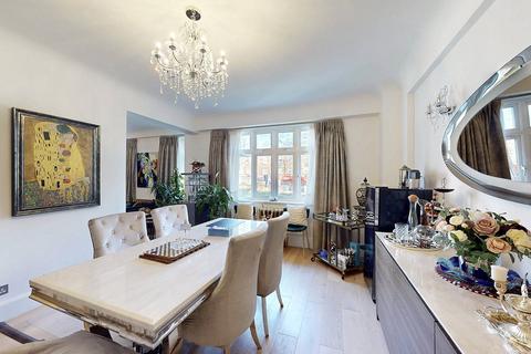 3 bedroom apartment for sale, Hall Road, St John's Wood, London, NW8