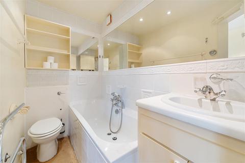 3 bedroom flat for sale, Frognal Lane, Hampstead, NW3