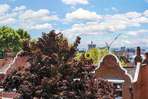 3 bedroom flat for sale, Frognal Lane, Hampstead, NW3
