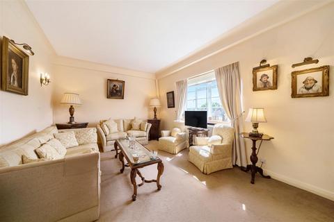 3 bedroom flat for sale, Frognal Lane, Hampstead, NW3