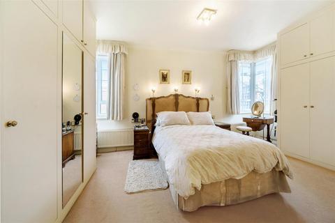 3 bedroom flat for sale, Frognal Lane, Hampstead, NW3