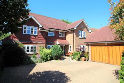 4 bedroom detached house to rent, Wallace Drive, Eaton Bray