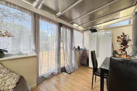 undefined, Arnold Road, Dagenham RM10