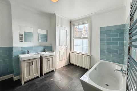 1 bedroom end of terrace house for sale, Sea View Square, Kent CT6