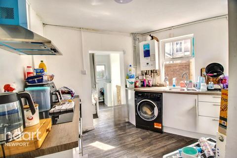 2 bedroom terraced house to rent, Manchester Street, NEWPORT