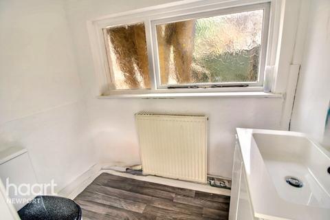 2 bedroom terraced house to rent, Manchester Street, NEWPORT